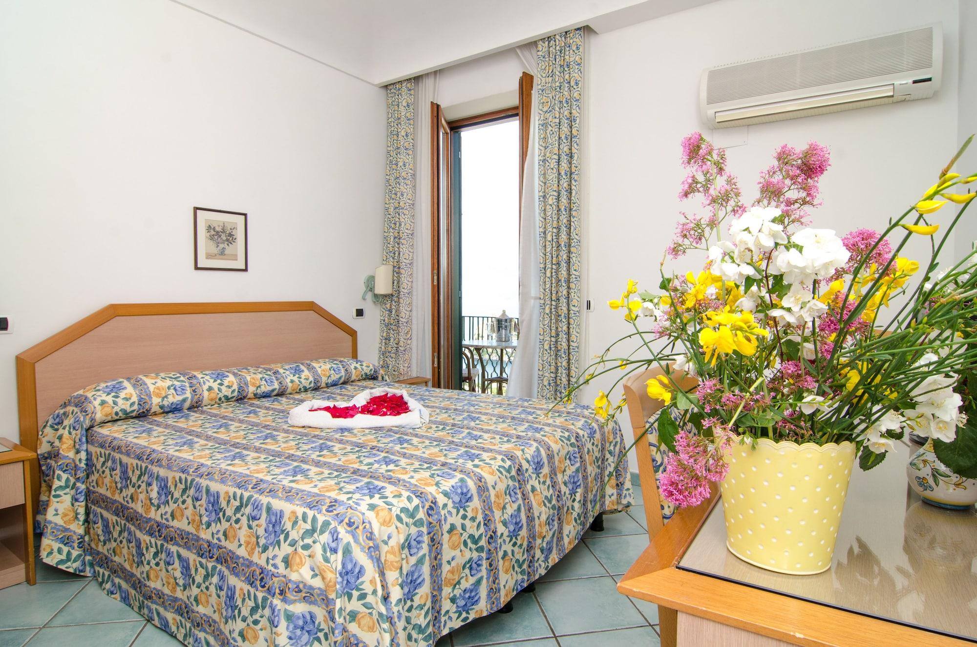 La Capannina - Hotel & Apartments Ischia Exterior photo